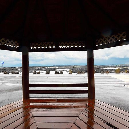 Gyeryonggil Pension Чечжу Екстер'єр фото